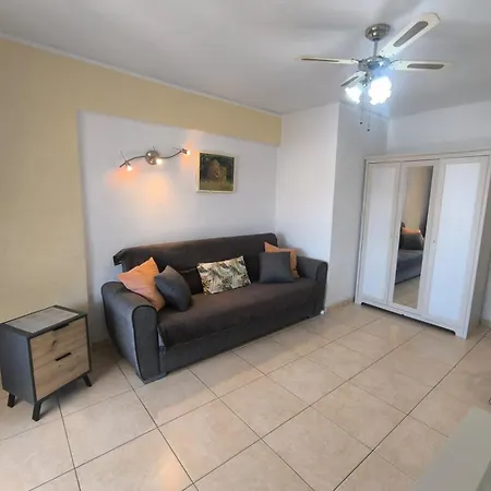 Apartament Beautiful Near The And Pool